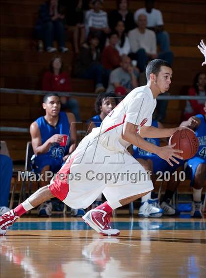 Thumbnail 2 in Oakland vs. Lutheran (California Classic) photogallery.