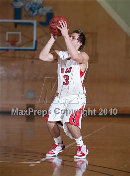Thumbnail 1 in Oakland vs. Lutheran (California Classic) photogallery.