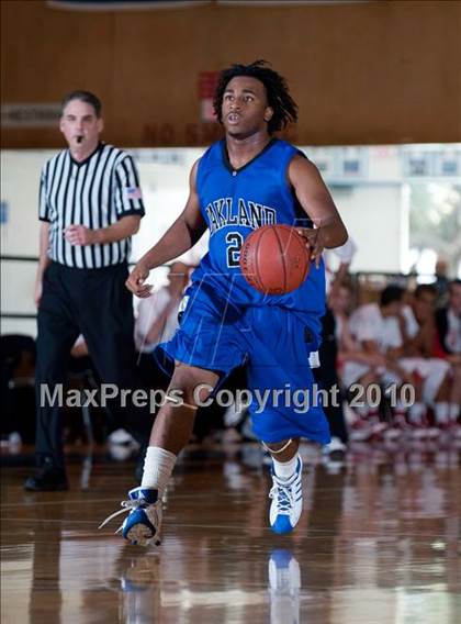 Thumbnail 1 in Oakland vs. Lutheran (California Classic) photogallery.