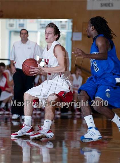 Thumbnail 3 in Oakland vs. Lutheran (California Classic) photogallery.