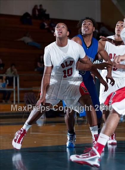 Thumbnail 2 in Oakland vs. Lutheran (California Classic) photogallery.