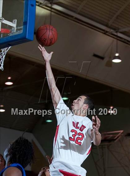 Thumbnail 1 in Oakland vs. Lutheran (California Classic) photogallery.