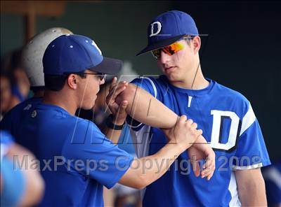 Thumbnail 2 in Cooper vs. Decatur (Texas 3A Regional Semifinal) photogallery.