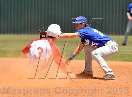 Thumbnail 2 in Ponder vs Whitney (UIL 2A Region 2 Bi-District Playoff) photogallery.