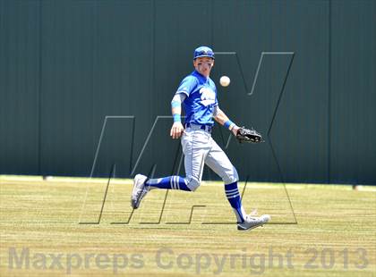 Thumbnail 3 in Ponder vs Whitney (UIL 2A Region 2 Bi-District Playoff) photogallery.