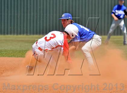 Thumbnail 1 in Ponder vs Whitney (UIL 2A Region 2 Bi-District Playoff) photogallery.