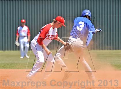 Thumbnail 2 in Ponder vs Whitney (UIL 2A Region 2 Bi-District Playoff) photogallery.