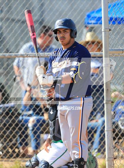 Thumbnail 1 in Shafter vs Eagle Rock (CIF SoCal D5 Regional Round 1 Playoff)  photogallery.