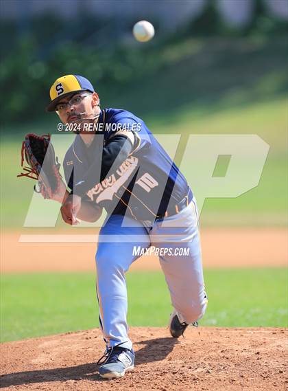 Thumbnail 1 in Shafter vs Eagle Rock (CIF SoCal D5 Regional Round 1 Playoff)  photogallery.