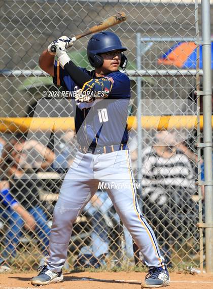 Thumbnail 3 in Shafter vs Eagle Rock (CIF SoCal D5 Regional Round 1 Playoff)  photogallery.