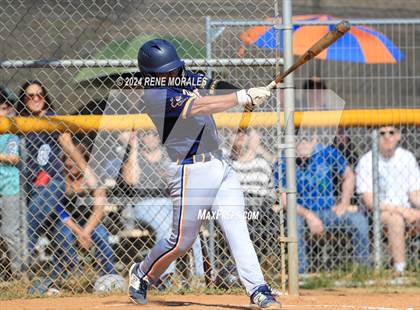 Thumbnail 2 in Shafter vs Eagle Rock (CIF SoCal D5 Regional Round 1 Playoff)  photogallery.
