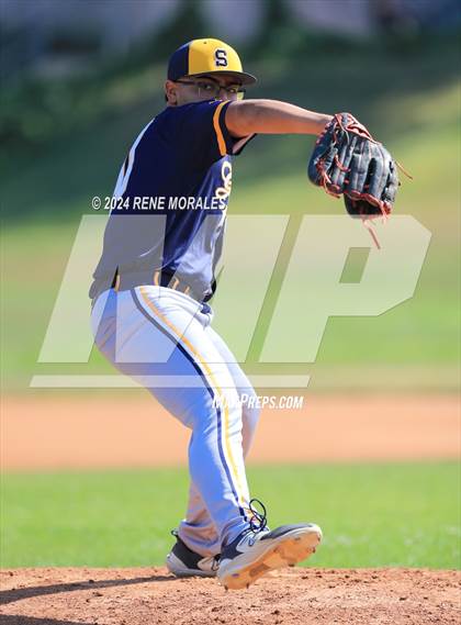 Thumbnail 2 in Shafter vs Eagle Rock (CIF SoCal D5 Regional Round 1 Playoff)  photogallery.