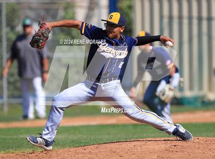 Thumbnail 2 in Shafter vs Eagle Rock (CIF SoCal D5 Regional Round 1 Playoff)  photogallery.