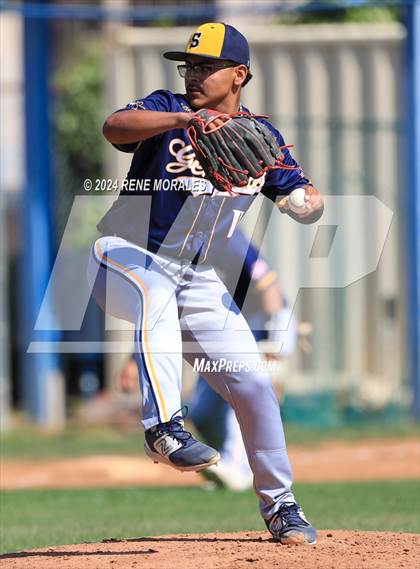 Thumbnail 1 in Shafter vs Eagle Rock (CIF SoCal D5 Regional Round 1 Playoff)  photogallery.