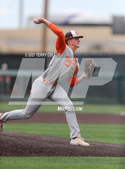 Thumbnail 1 in Skyridge vs. Lone Peak (UHSAA 6A Championships) photogallery.