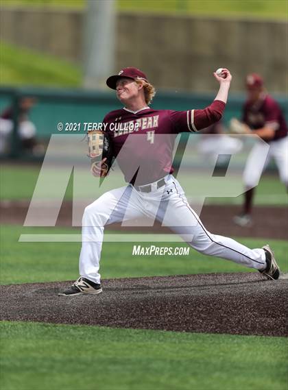 Thumbnail 3 in Skyridge vs. Lone Peak (UHSAA 6A Championships) photogallery.