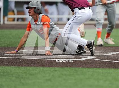 Thumbnail 2 in Skyridge vs. Lone Peak (UHSAA 6A Championships) photogallery.