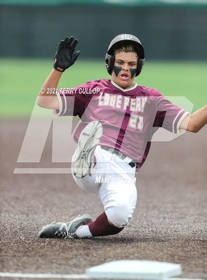Thumbnail 3 in Skyridge vs. Lone Peak (UHSAA 6A Championships) photogallery.