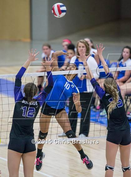 Thumbnail 3 in Bryant vs Fayetteville (AAA 7A 2nd Round Playoff) photogallery.