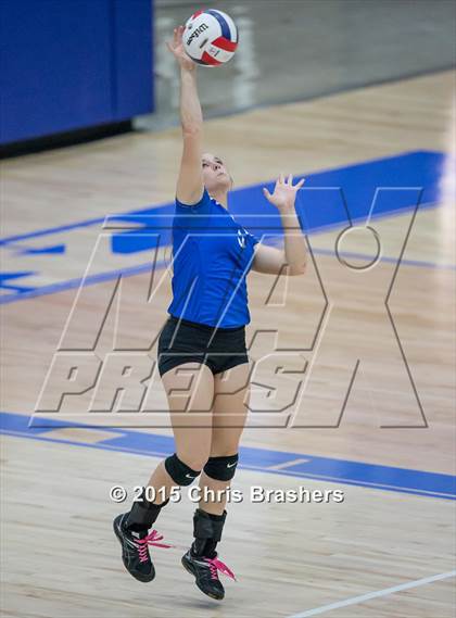 Thumbnail 1 in Bryant vs Fayetteville (AAA 7A 2nd Round Playoff) photogallery.