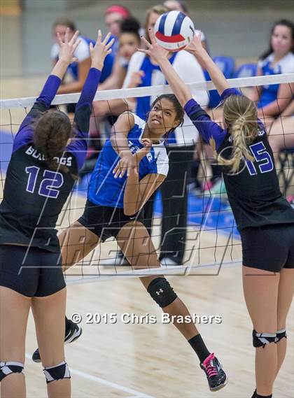 Thumbnail 1 in Bryant vs Fayetteville (AAA 7A 2nd Round Playoff) photogallery.