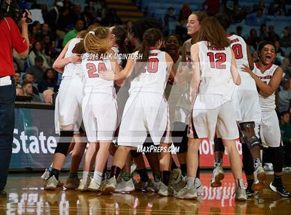 Thumbnail 2 in Southeast Raleigh vs. Northwest Guilford (NCHSAA 4A Final) photogallery.