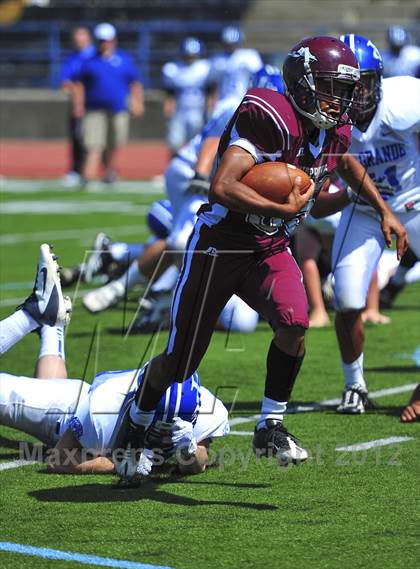Thumbnail 3 in La Grande vs. Johnson (Football for Families) photogallery.