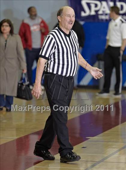 Thumbnail 3 in University vs. St. Joseph Notre Dame (CIF NorCal D5 Final) photogallery.