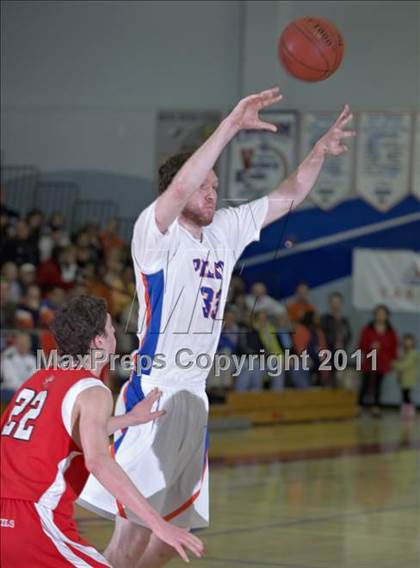 Thumbnail 1 in University vs. St. Joseph Notre Dame (CIF NorCal D5 Final) photogallery.