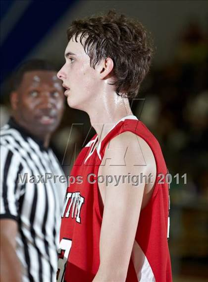 Thumbnail 2 in University vs. St. Joseph Notre Dame (CIF NorCal D5 Final) photogallery.