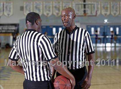 Thumbnail 2 in University vs. St. Joseph Notre Dame (CIF NorCal D5 Final) photogallery.