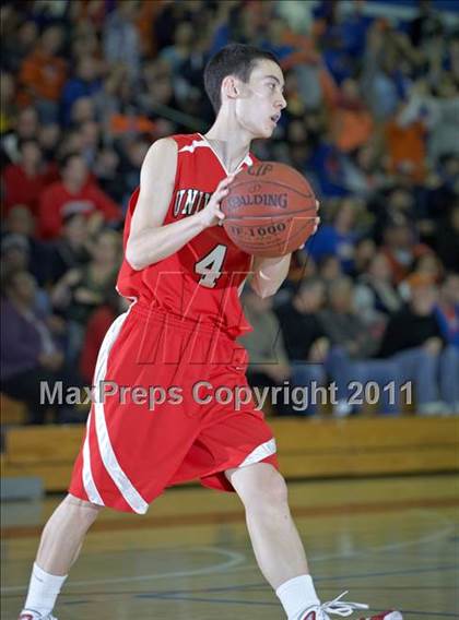 Thumbnail 2 in University vs. St. Joseph Notre Dame (CIF NorCal D5 Final) photogallery.