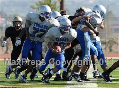 Thumbnail 2 in Citrus Valley vs. Silver Valley photogallery.