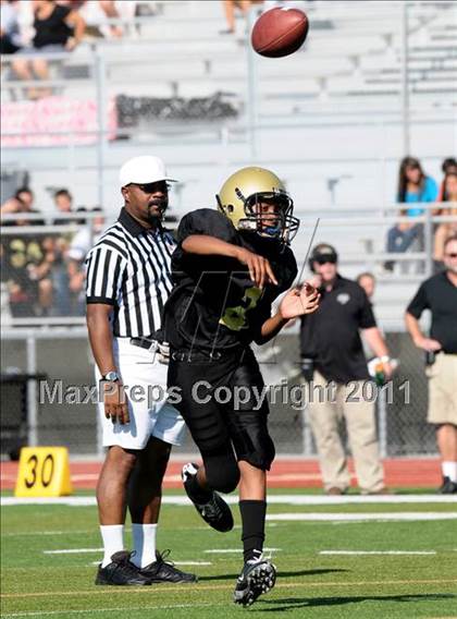 Thumbnail 1 in Citrus Valley vs. Silver Valley photogallery.