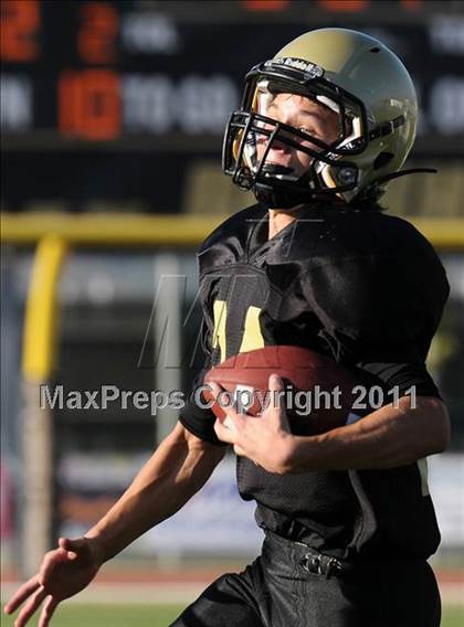 Thumbnail 2 in Citrus Valley vs. Silver Valley photogallery.