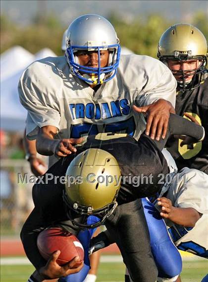 Thumbnail 2 in Citrus Valley vs. Silver Valley photogallery.