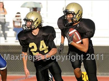 Thumbnail 2 in Citrus Valley vs. Silver Valley photogallery.