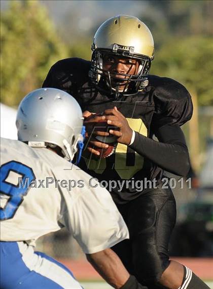 Thumbnail 2 in Citrus Valley vs. Silver Valley photogallery.