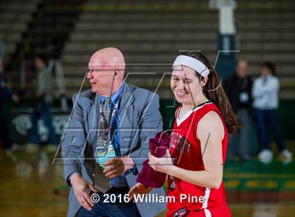 Thumbnail 2 in Our Lady of Mercy vs. Jamesville-DeWitt (NYSPHSAA Class A Semifinal) photogallery.