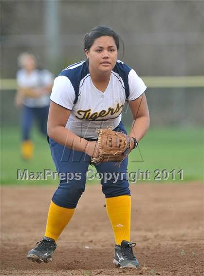 Thumbnail 2 in Liberty Ranch vs. Inderkum (Victory Pre-Season T.O.C.) photogallery.