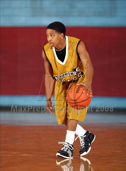 Thumbnail 1 in South Oak Cliff vs Putnam City (Texas-Oklahoma Shootout) photogallery.