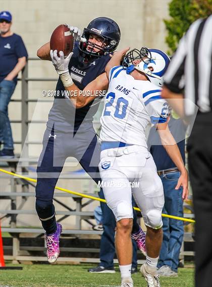 Thumbnail 1 in Cate @ Flintridge Prep photogallery.