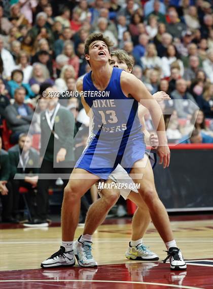 Thumbnail 3 in Snow Canyon vs. Dixie (UHSAA 4A Final) photogallery.