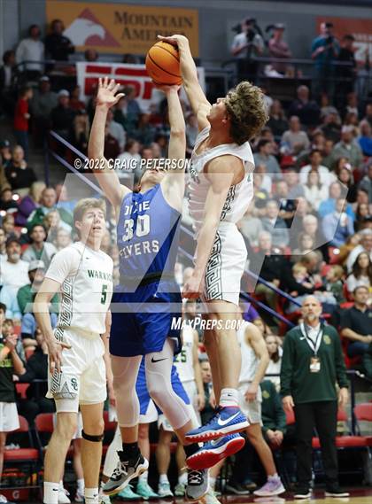 Thumbnail 2 in Snow Canyon vs. Dixie (UHSAA 4A Final) photogallery.