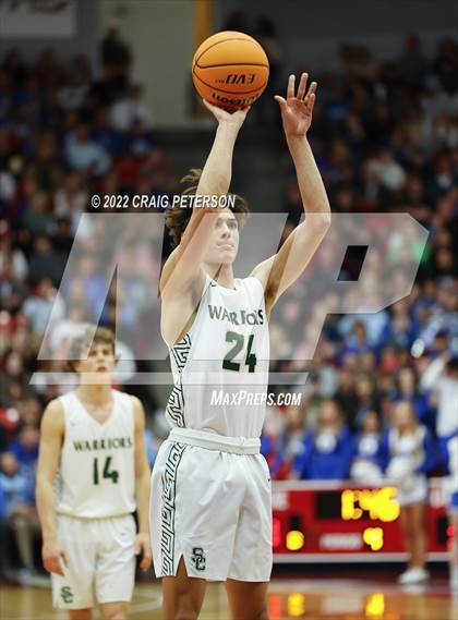 Thumbnail 2 in Snow Canyon vs. Dixie (UHSAA 4A Final) photogallery.