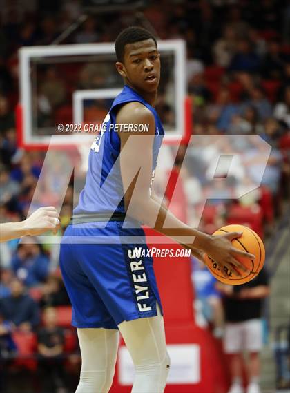 Thumbnail 2 in Snow Canyon vs. Dixie (UHSAA 4A Final) photogallery.