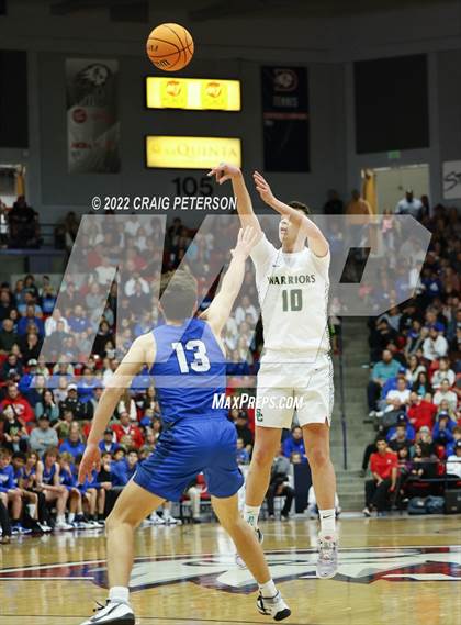 Thumbnail 2 in Snow Canyon vs. Dixie (UHSAA 4A Final) photogallery.