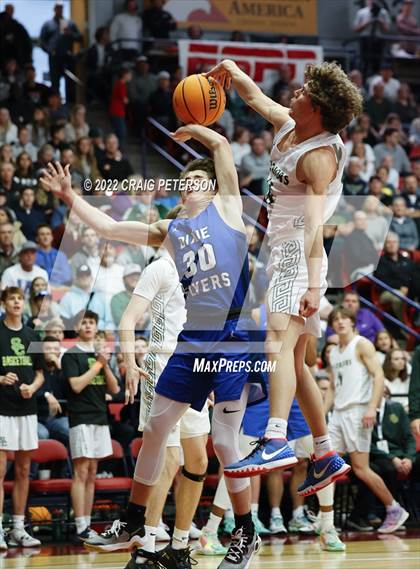 Thumbnail 3 in Snow Canyon vs. Dixie (UHSAA 4A Final) photogallery.