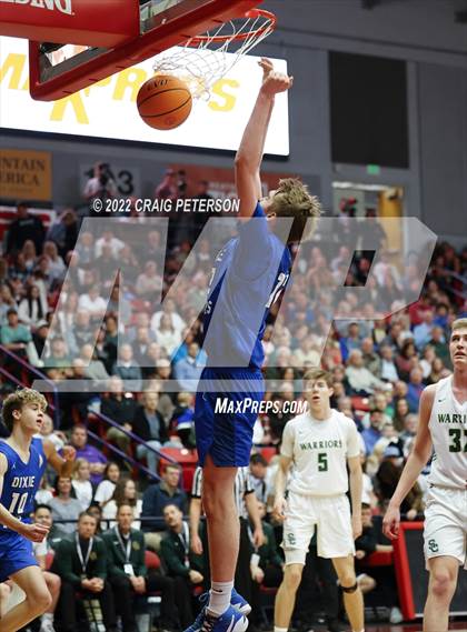 Thumbnail 3 in Snow Canyon vs. Dixie (UHSAA 4A Final) photogallery.