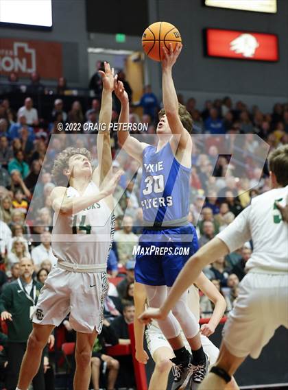 Thumbnail 2 in Snow Canyon vs. Dixie (UHSAA 4A Final) photogallery.